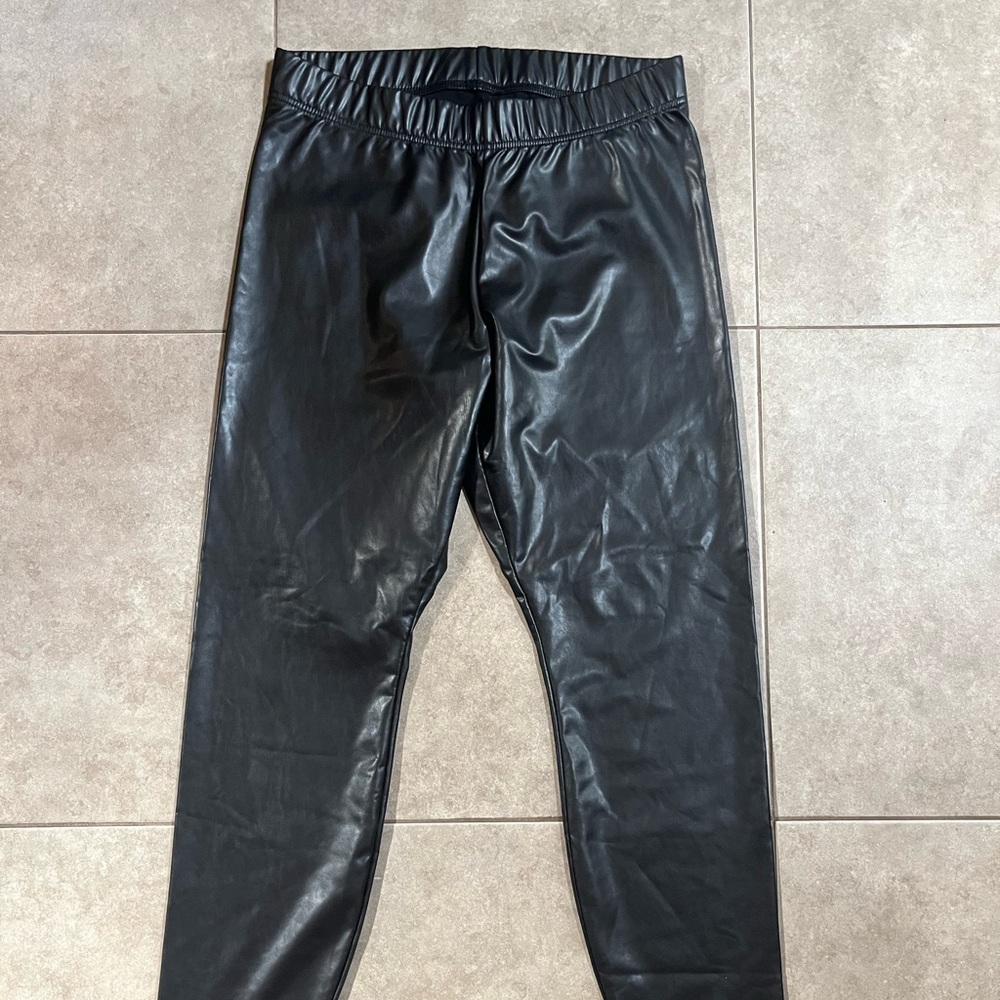 Old Navy High Rise Pull On Skinny Faux Leather Size LARGE Black Pants